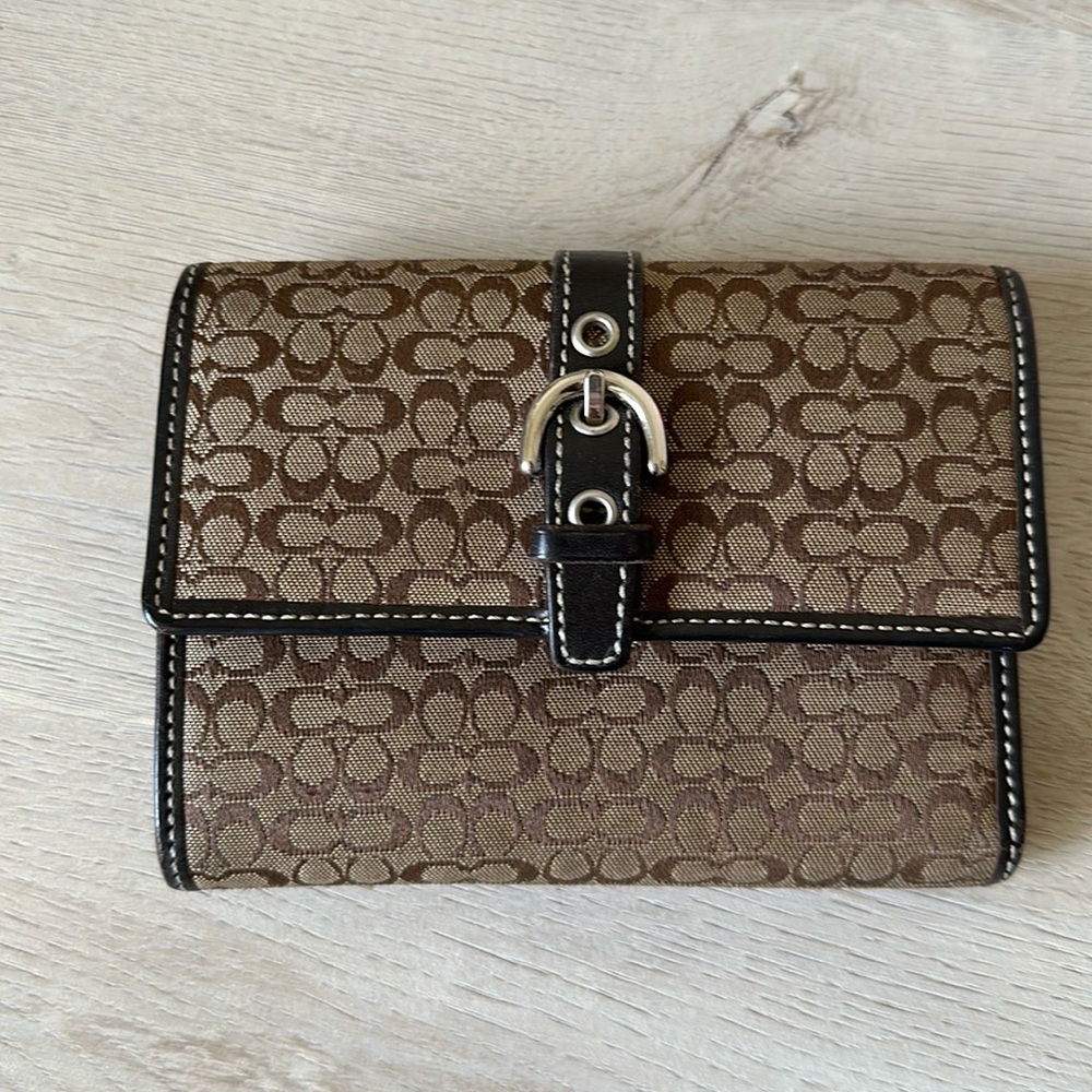 Vintage Y2K Coach signature wallet